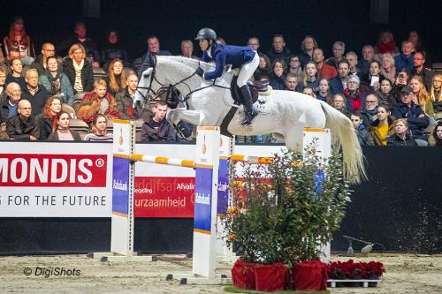 Eiken Sato en Saphyr des Lacs op weg naar winst in de 1.45m GP van Jumping de Achterhoek 2019. Foto © DigiShots