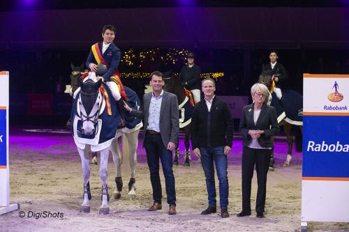 Winnaar Eiken Sato en Saphyr des Lacs tijdens de prijsuitreiking. Foto © DigiShots